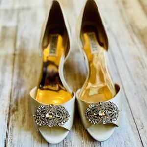 Badgley Mischka Petrina